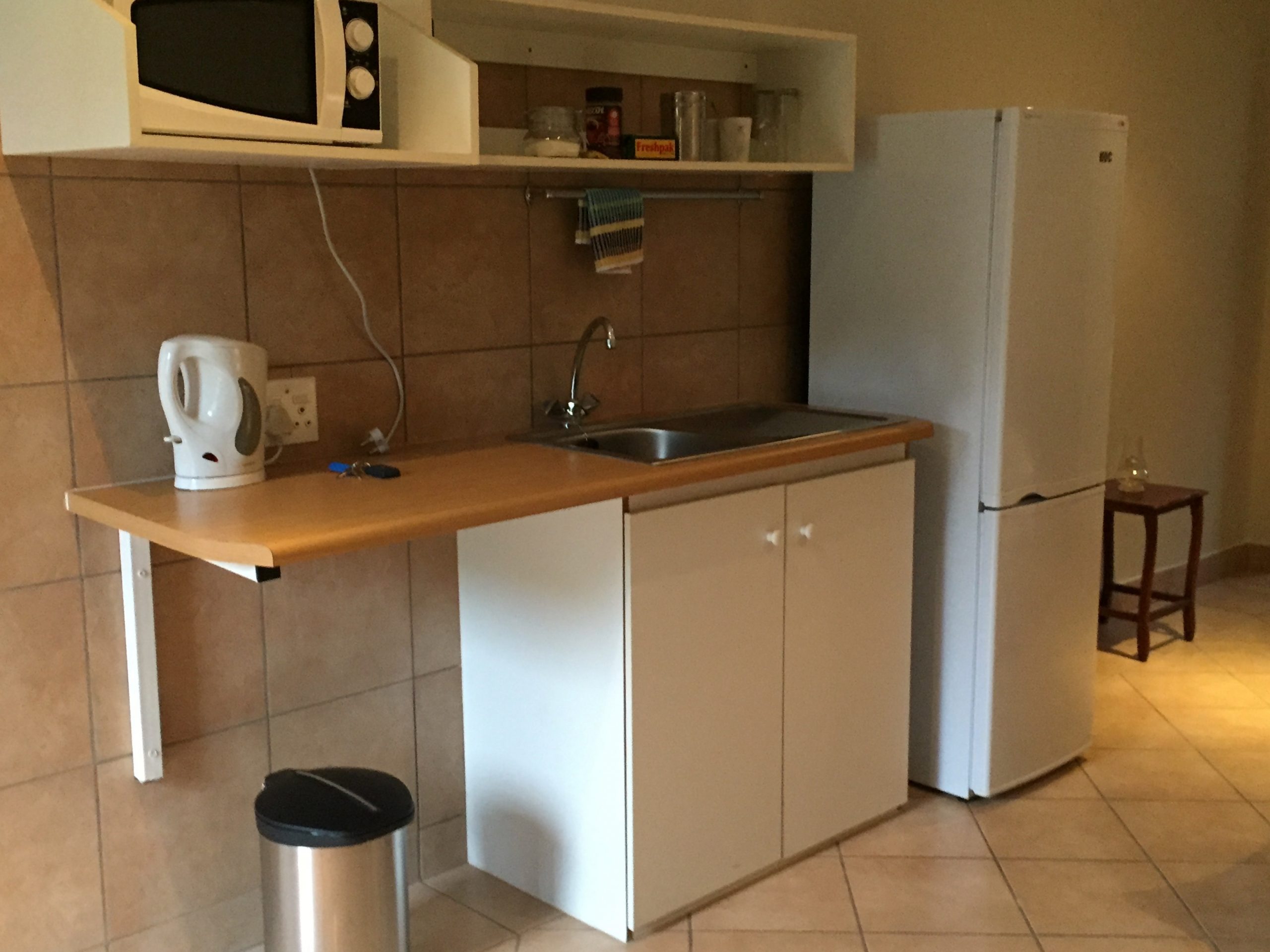 6 - 6.4 Kitchenette